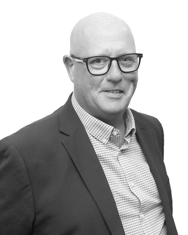 26-Team-image-resize_0016_Brian Elliot